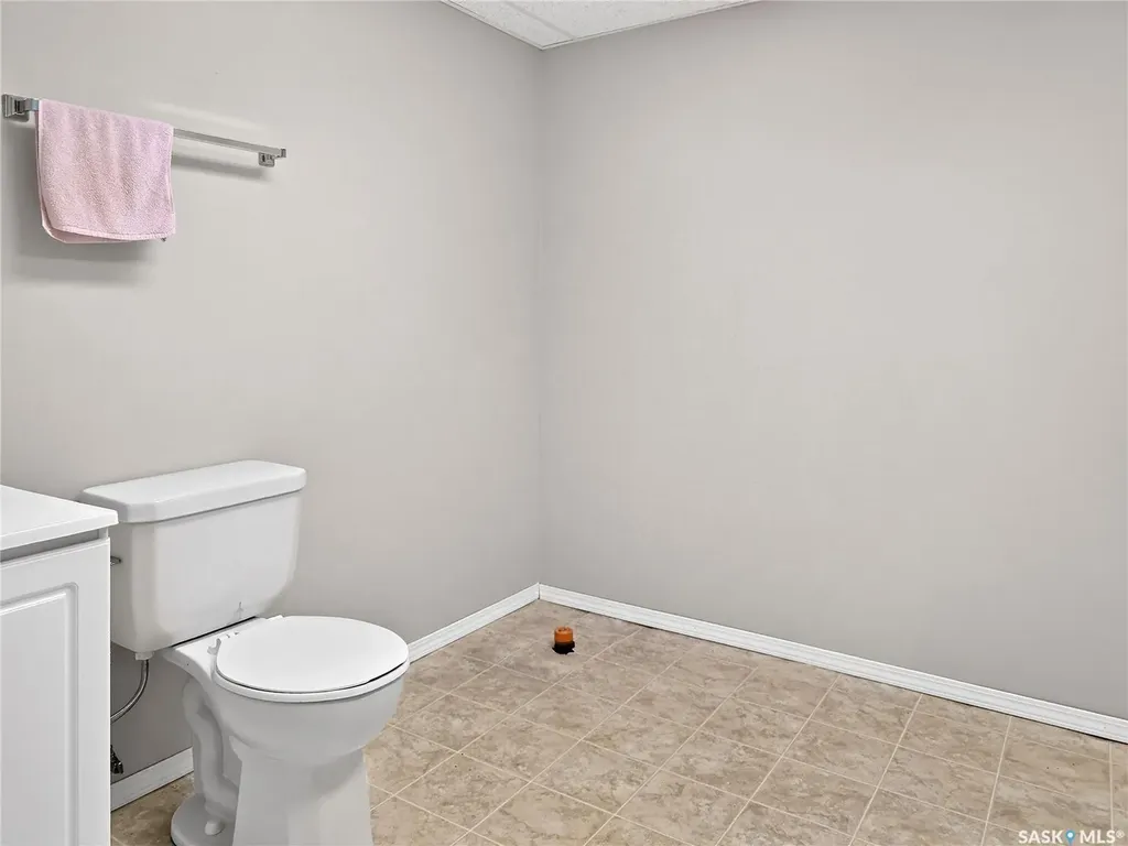 105 Nelson Avenue Kipling SK S0G 2S0