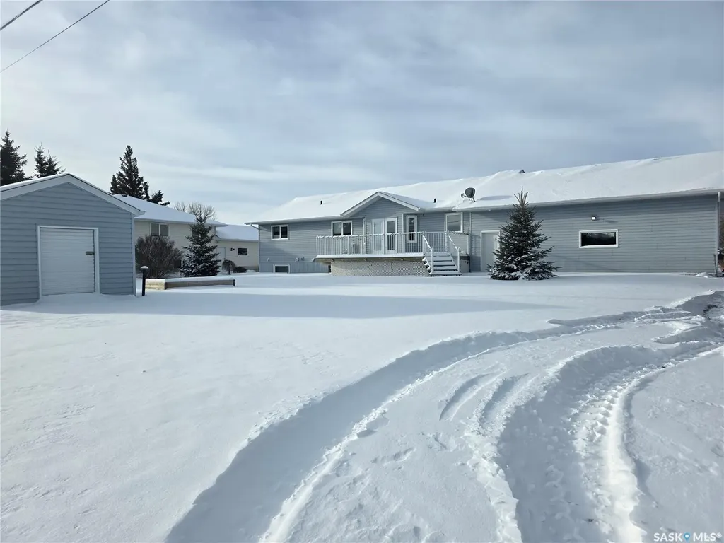 105 Nelson Avenue Kipling SK S0G 2S0