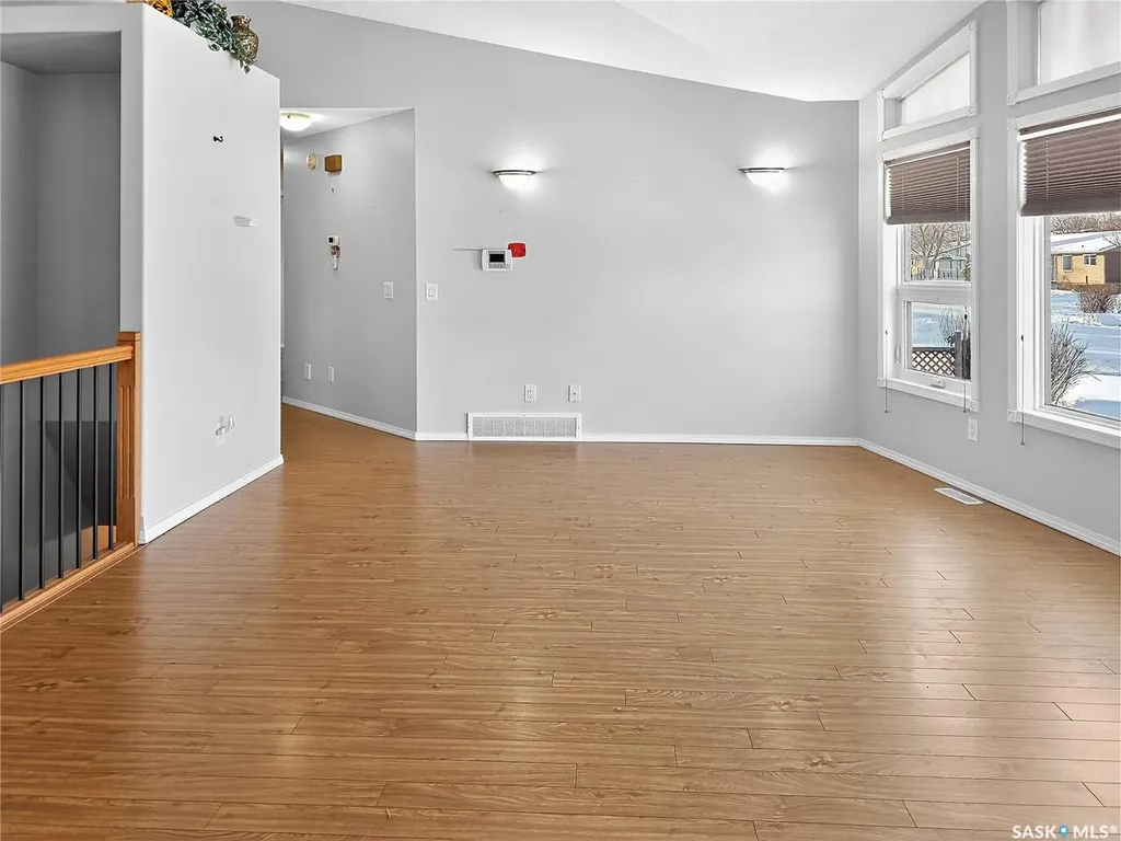 105 Nelson Avenue Kipling SK S0G 2S0