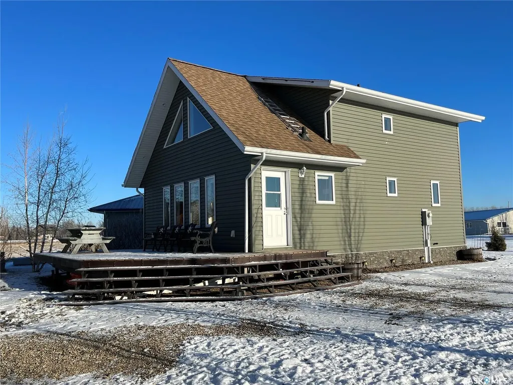 16 Porcupine Drive Big River Rm No. 555 SK S0J 0E0