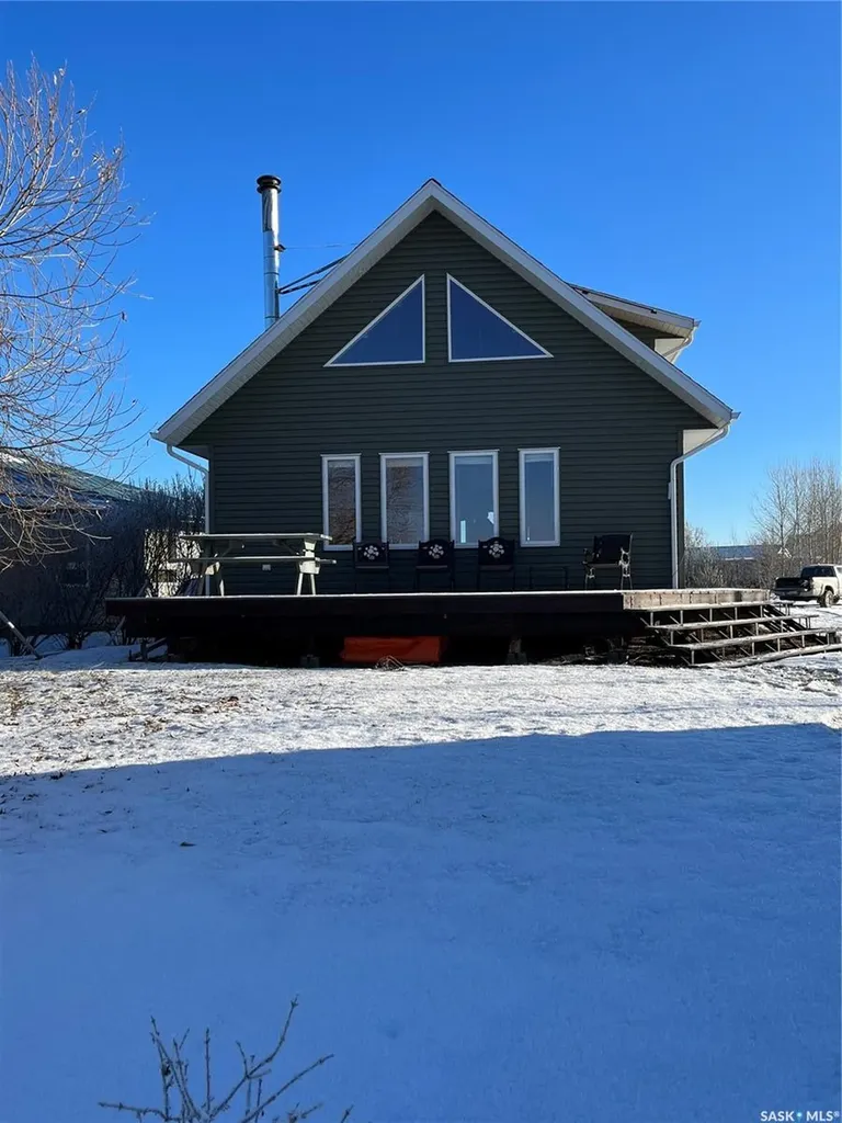 16 Porcupine Drive Big River Rm No. 555 SK S0J 0E0