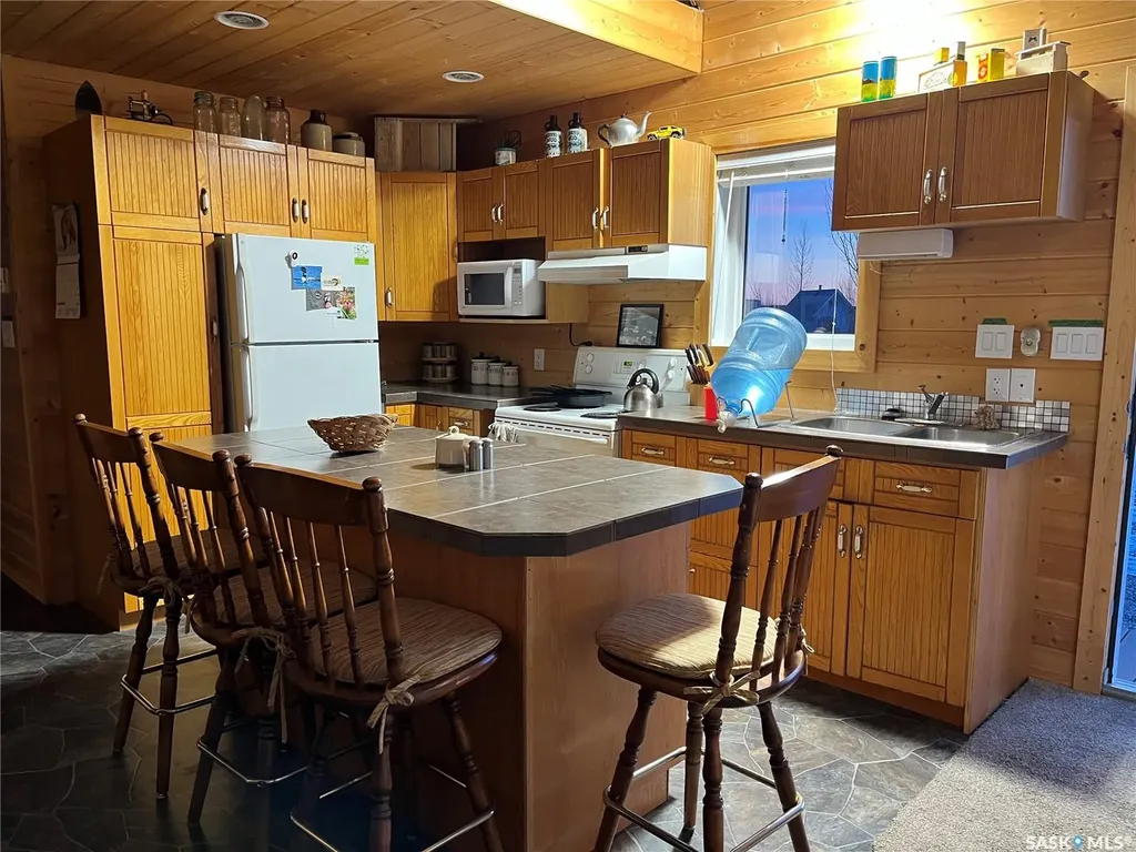 16 Porcupine Drive Big River Rm No. 555 SK S0J 0E0