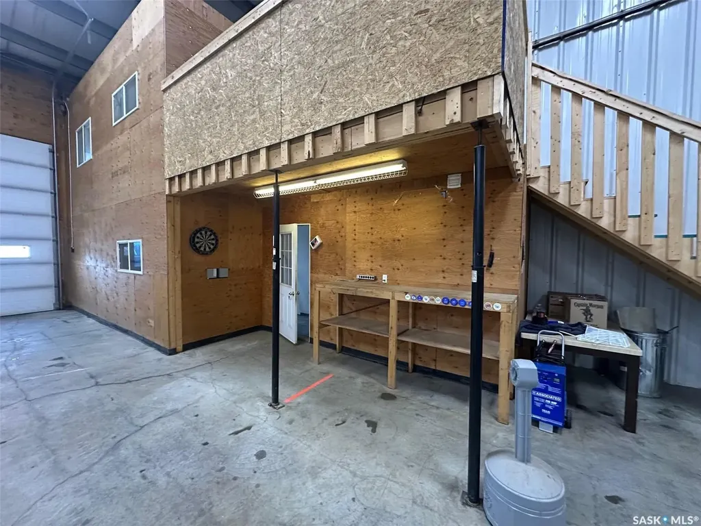 250 North Service Road W Moose Jaw SK S6H 0A3