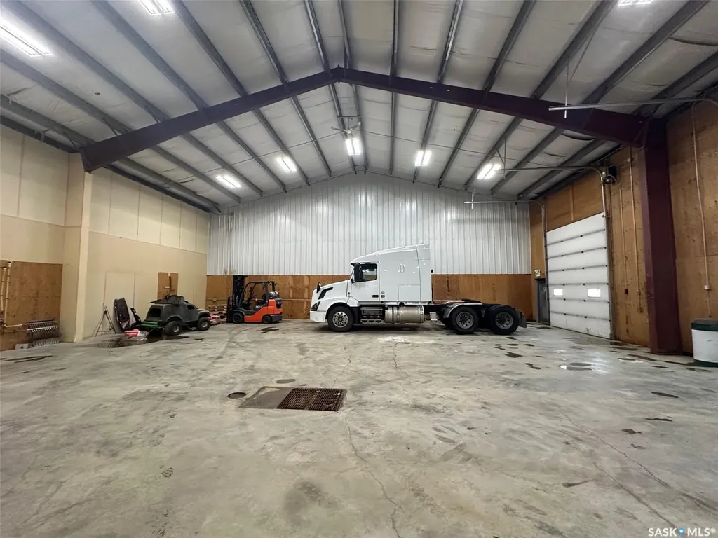 250 North Service Road W Moose Jaw SK S6H 0A3