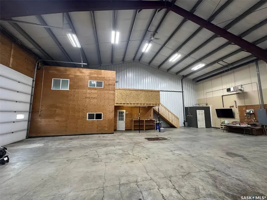 250 North Service Road W Moose Jaw SK S6H 0A3