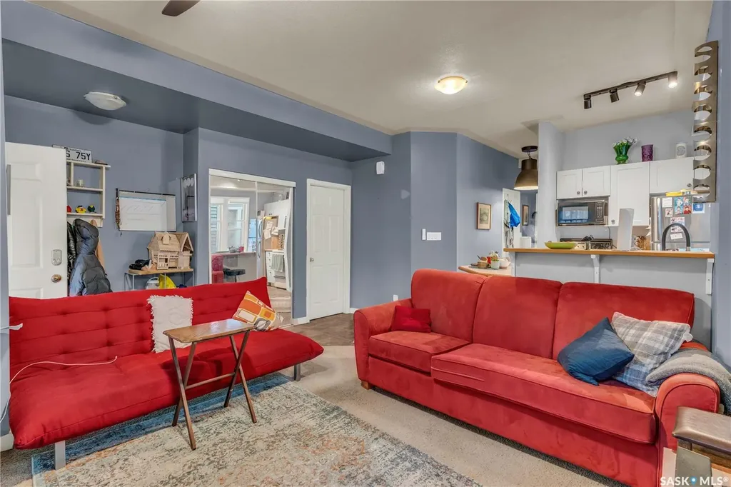 2231 Quebec Street Regina SK S4P 1K3