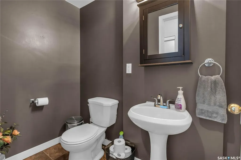 2231 Quebec Street Regina SK S4P 1K3