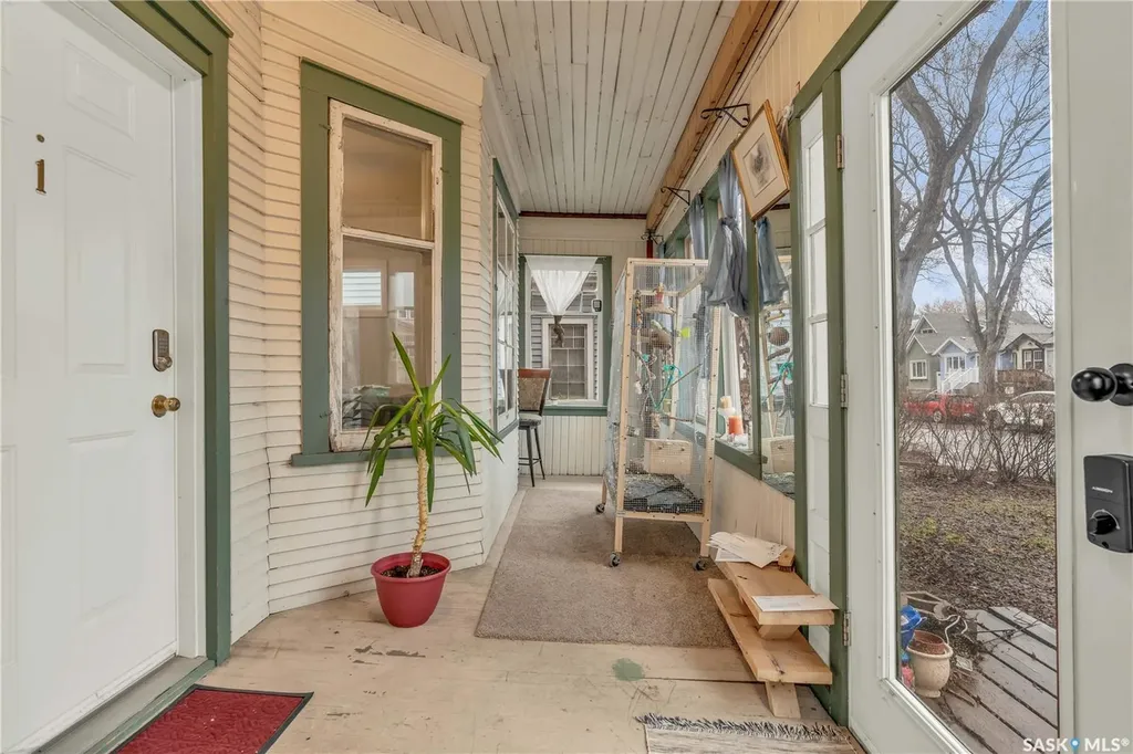2231 Quebec Street Regina SK S4P 1K3