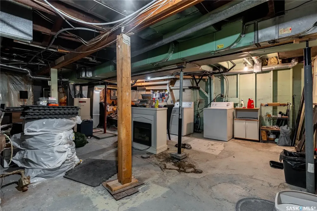 2231 Quebec Street Regina SK S4P 1K3