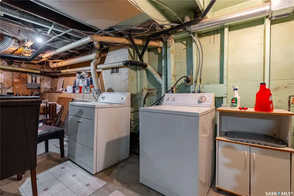 2231 Quebec Street Regina SK S4P 1K3