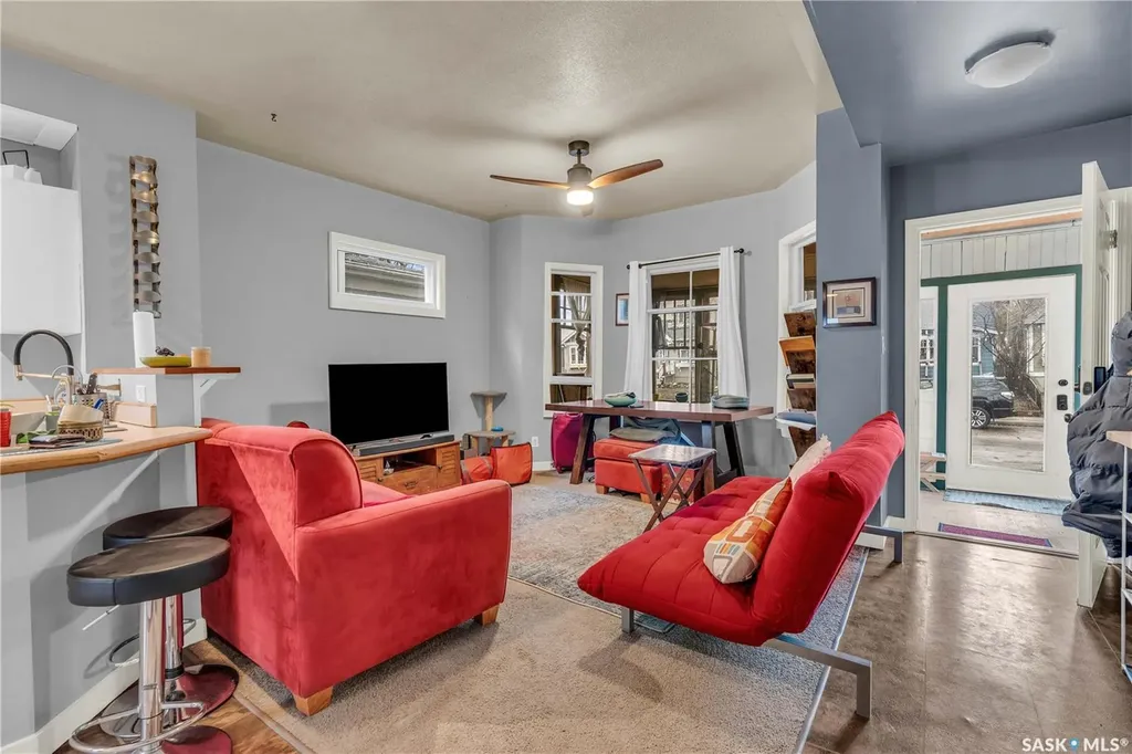 2231 Quebec Street Regina SK S4P 1K3