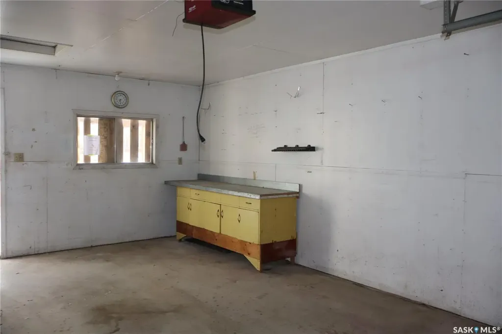 52 2nd Avenue NE Swift Current SK S9H 2C5