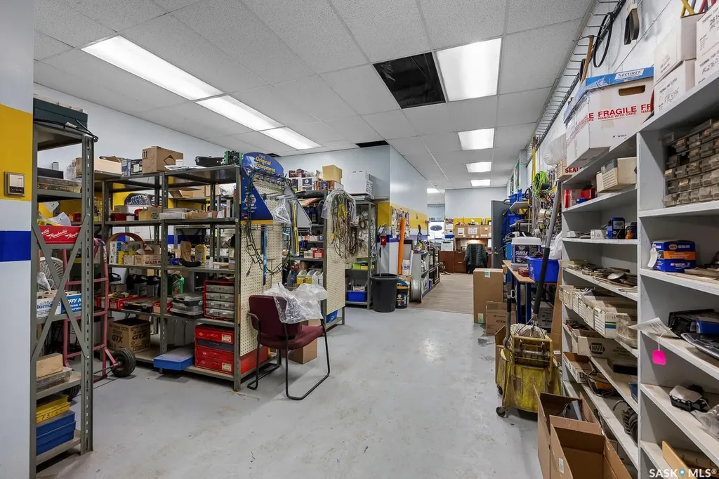 1524 Montreal Street Regina SK S4P 3K1