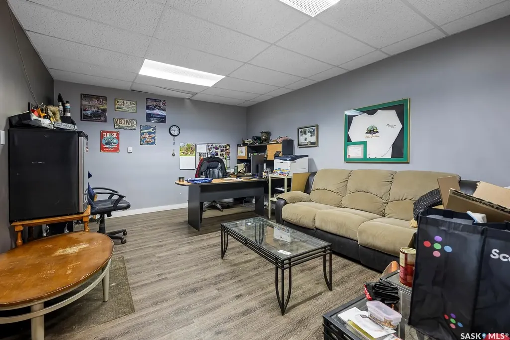 1524 Montreal Street Regina SK S4P 3K1