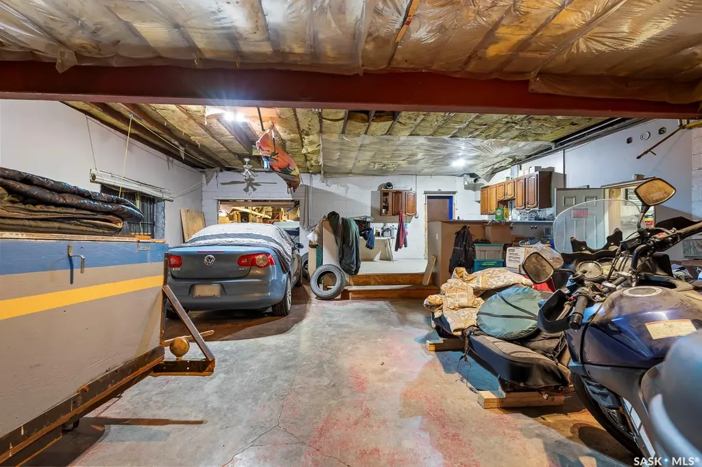 1524 Montreal Street Regina SK S4P 3K1