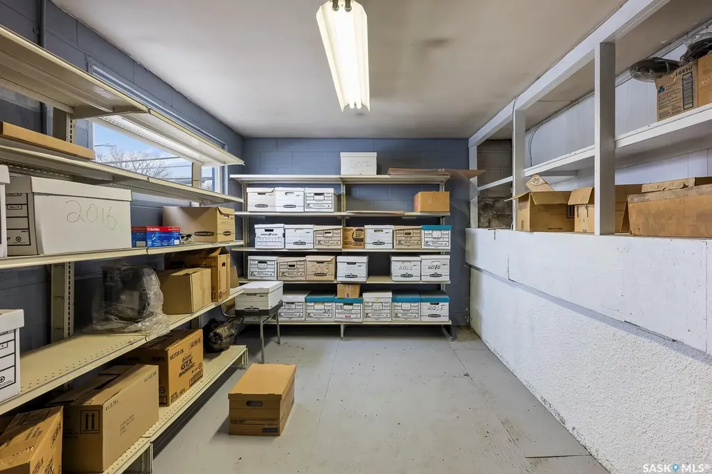 1524 Montreal Street Regina SK S4P 3K1