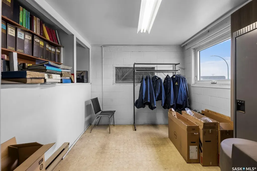 1524 Montreal Street Regina SK S4P 3K1