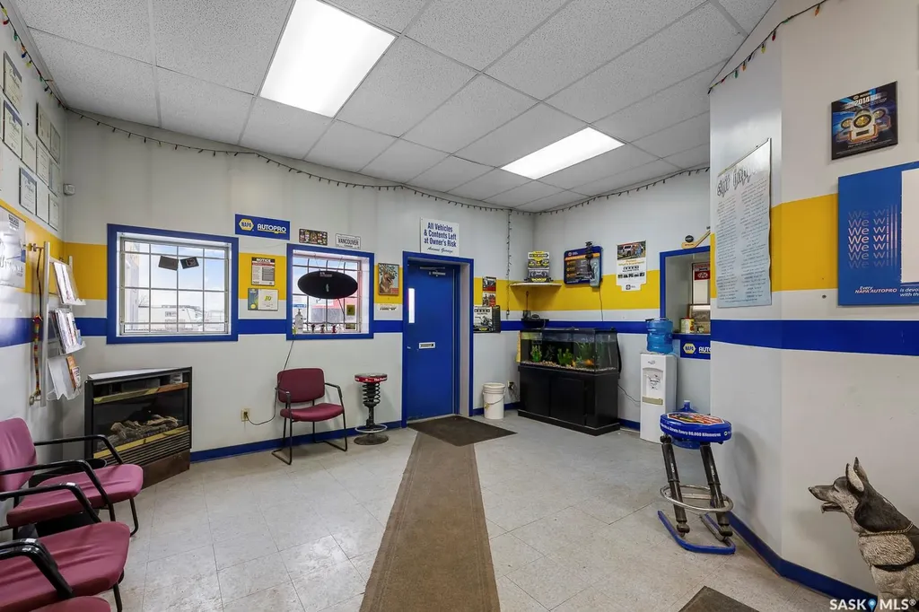 1524 Montreal Street Regina SK S4P 3K1