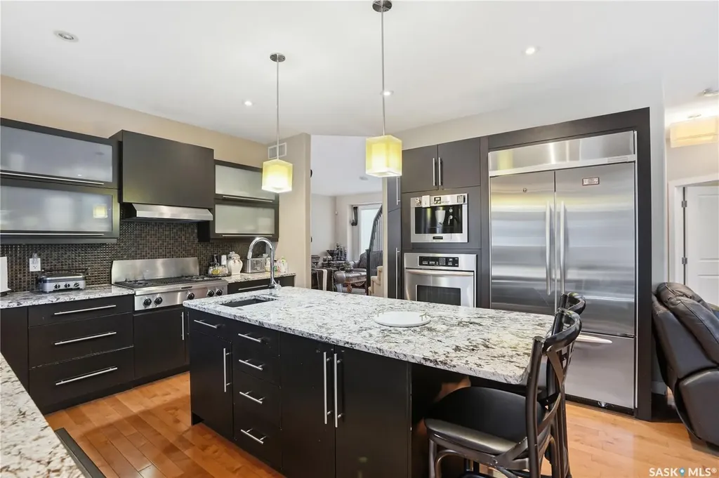 215 Beechwood Crescent Saskatoon SK S7V 1K6