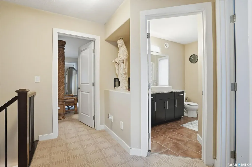 215 Beechwood Crescent Saskatoon SK S7V 1K6