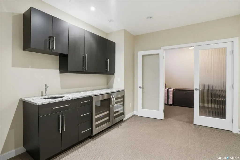 215 Beechwood Crescent Saskatoon SK S7V 1K6