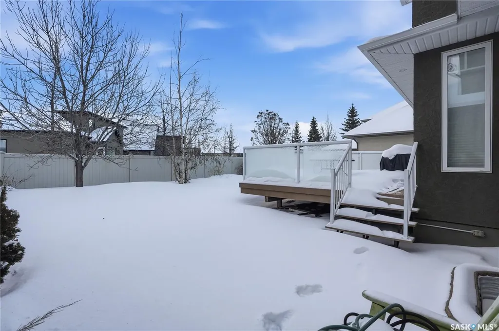215 Beechwood Crescent Saskatoon SK S7V 1K6