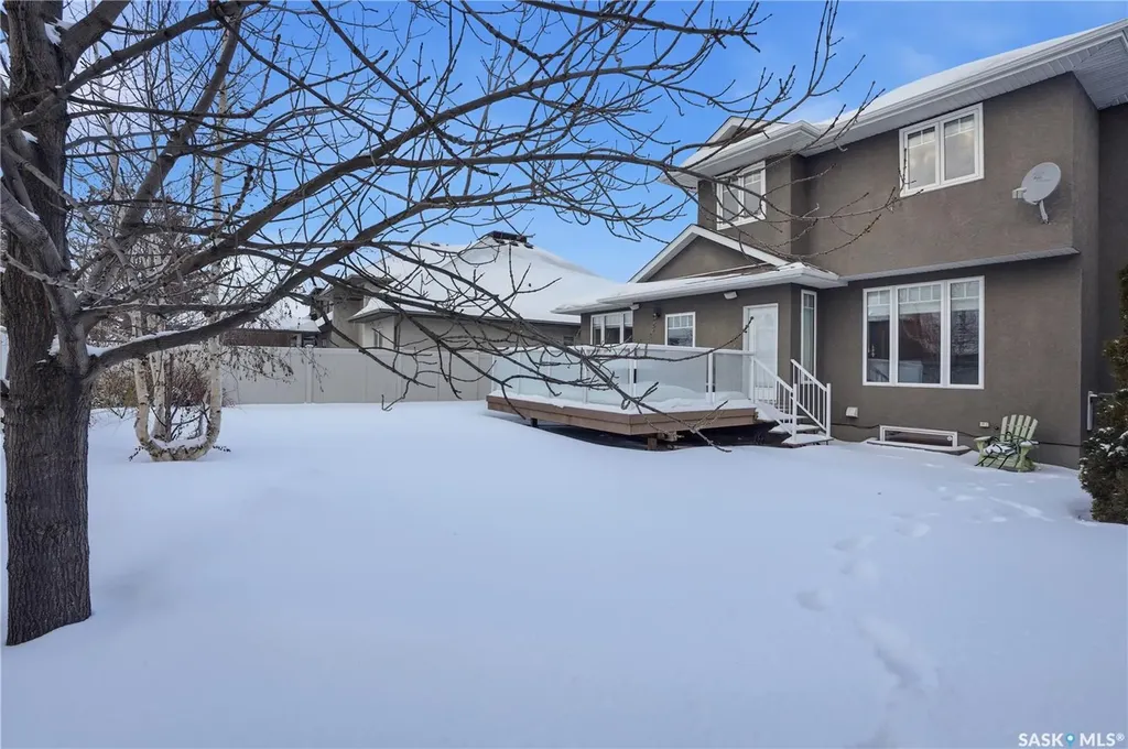215 Beechwood Crescent Saskatoon SK S7V 1K6