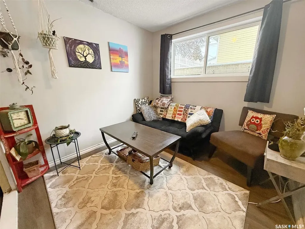 271 14th Avenue NE Swift Current SK S9H 2W8