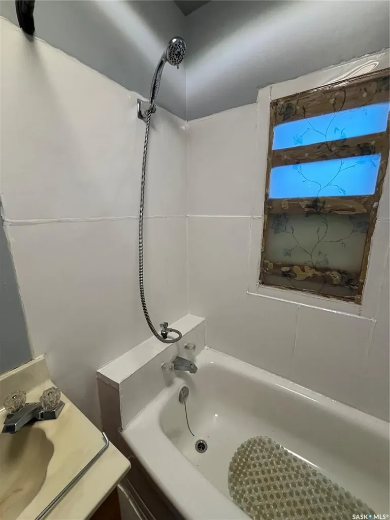 301 2nd Avenue Cudworth SK S0K 1B0