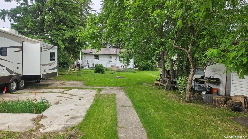 301 2nd Avenue Cudworth SK S0K 1B0
