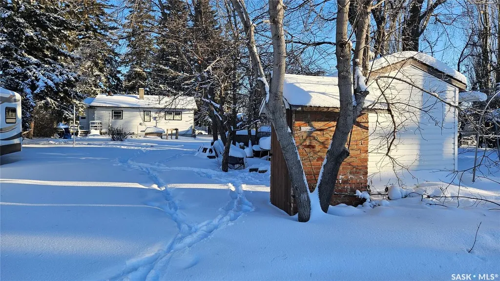 301 2nd Avenue Cudworth SK S0K 1B0