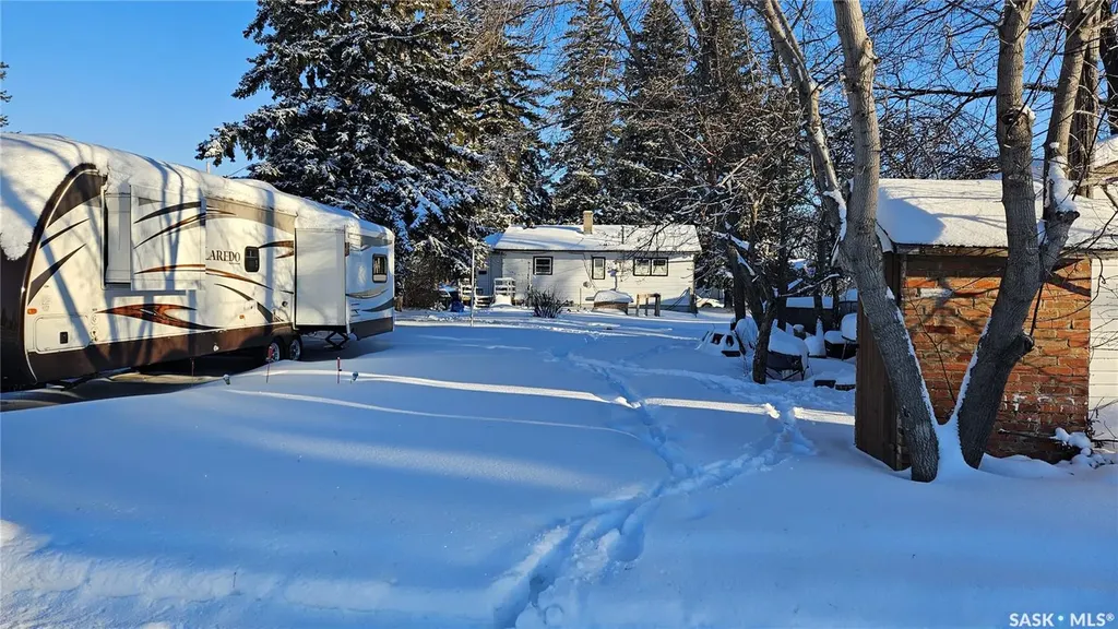 301 2nd Avenue Cudworth SK S0K 1B0