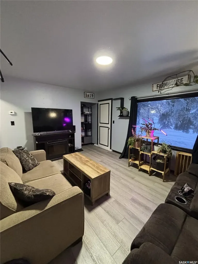 301 2nd Avenue Cudworth SK S0K 1B0