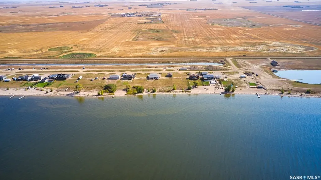51 Sunset Acres Lane Last Mountain Lake East Side SK S0G 0Z0