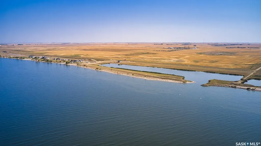 39 Sunset Acres Lane Last Mountain Lake East Side SK S0G 0Z0