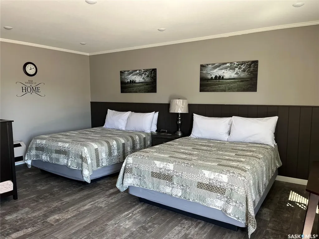 31 And 11 Main Street Leoville SK S0J 1N0