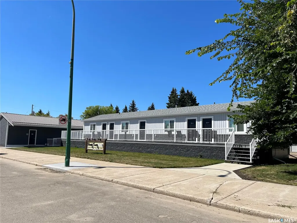 31 And 11 Main Street Leoville SK S0J 1N0