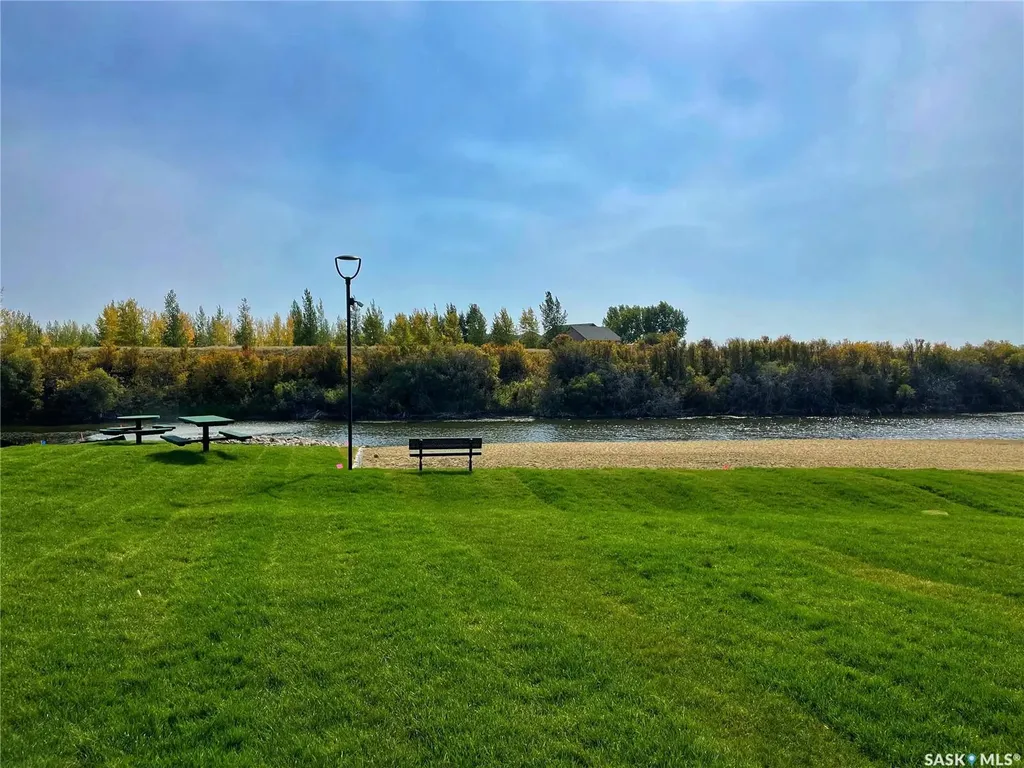10 Clark Drive Kindersley SK S0L 1S1