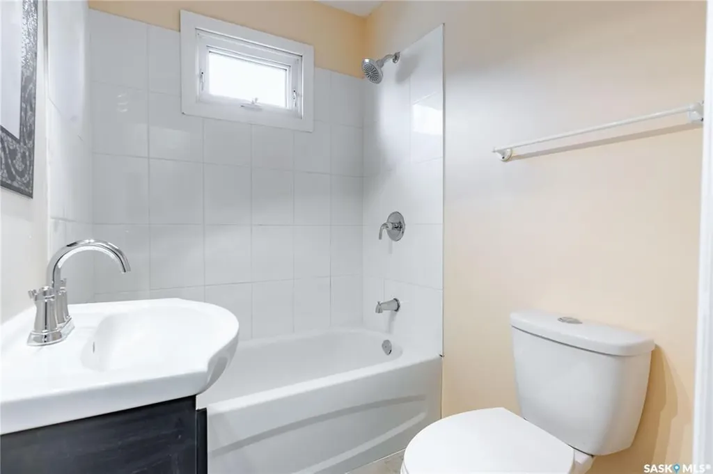760 Rae Street Regina SK S4T 2A9