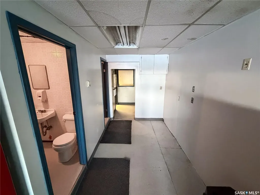 870 3rd Avenue W Shaunavon SK S0N 2M0