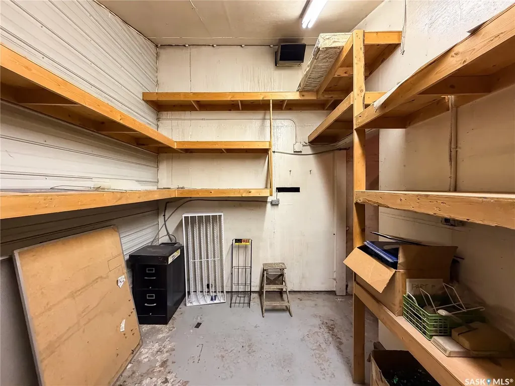 870 3rd Avenue W Shaunavon SK S0N 2M0