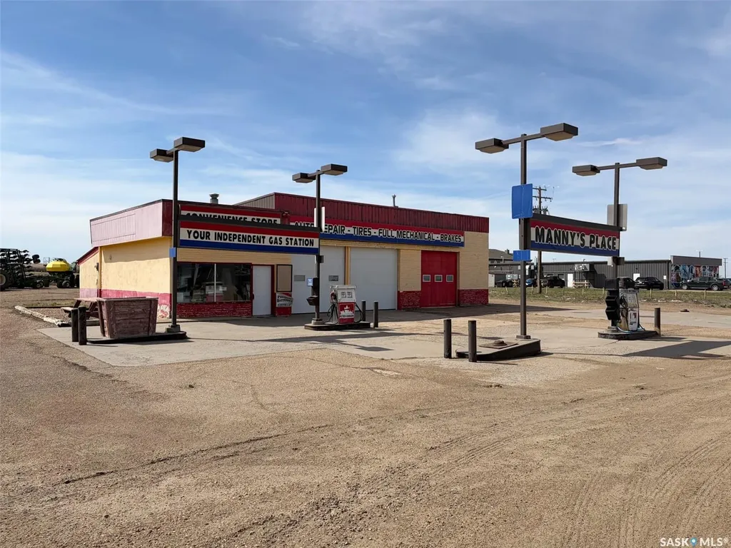 870 3rd Avenue W Shaunavon SK S0N 2M0