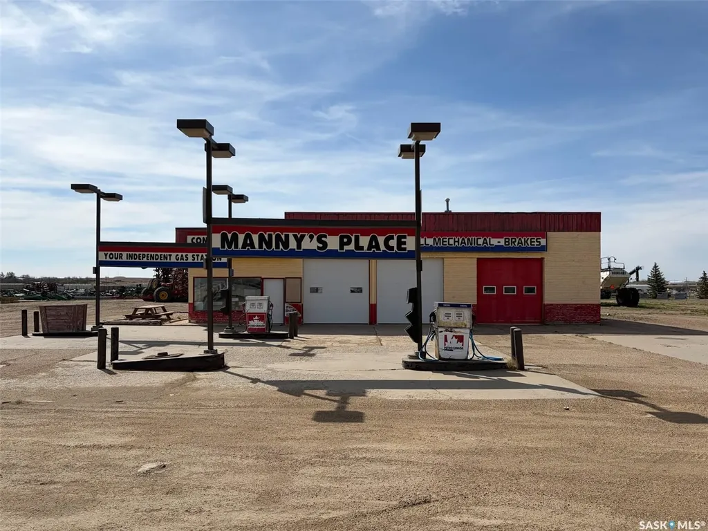 870 3rd Avenue W Shaunavon SK S0N 2M0