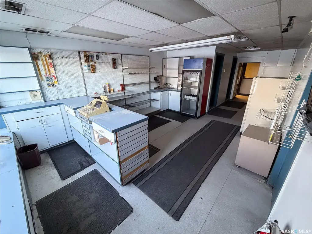 870 3rd Avenue W Shaunavon SK S0N 2M0