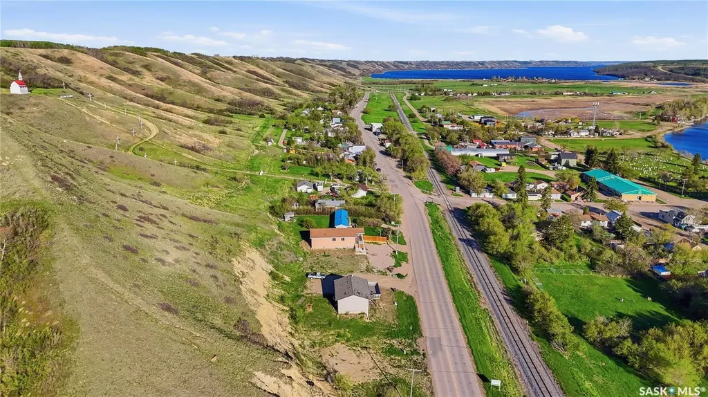 14 Ellisboro Trail Lebret SK S0G 2Y0