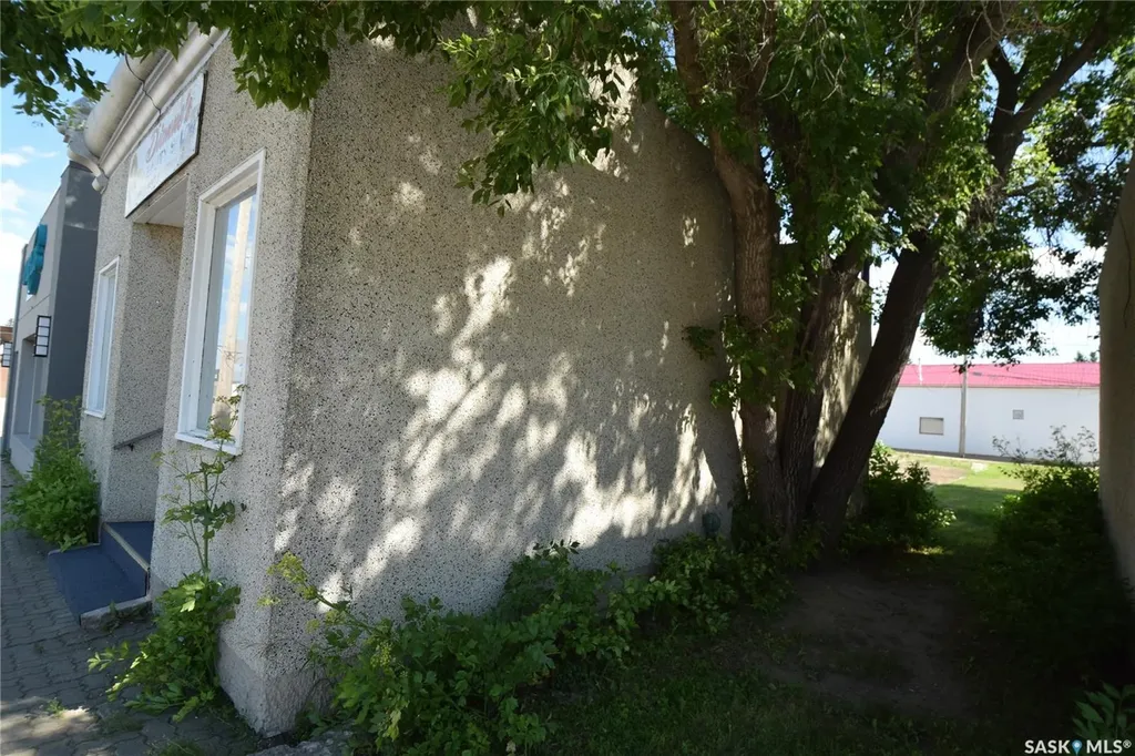 202 Main Street Cudworth SK S0K 1B0