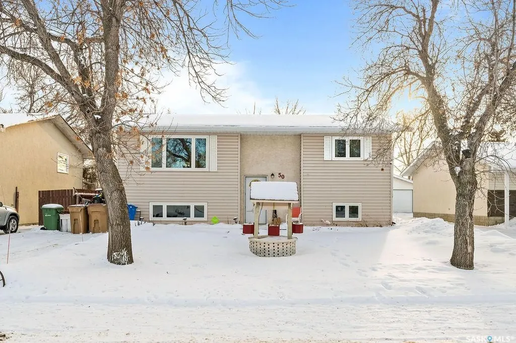 50 Hyland Crescent Regina SK S4R 7P3
