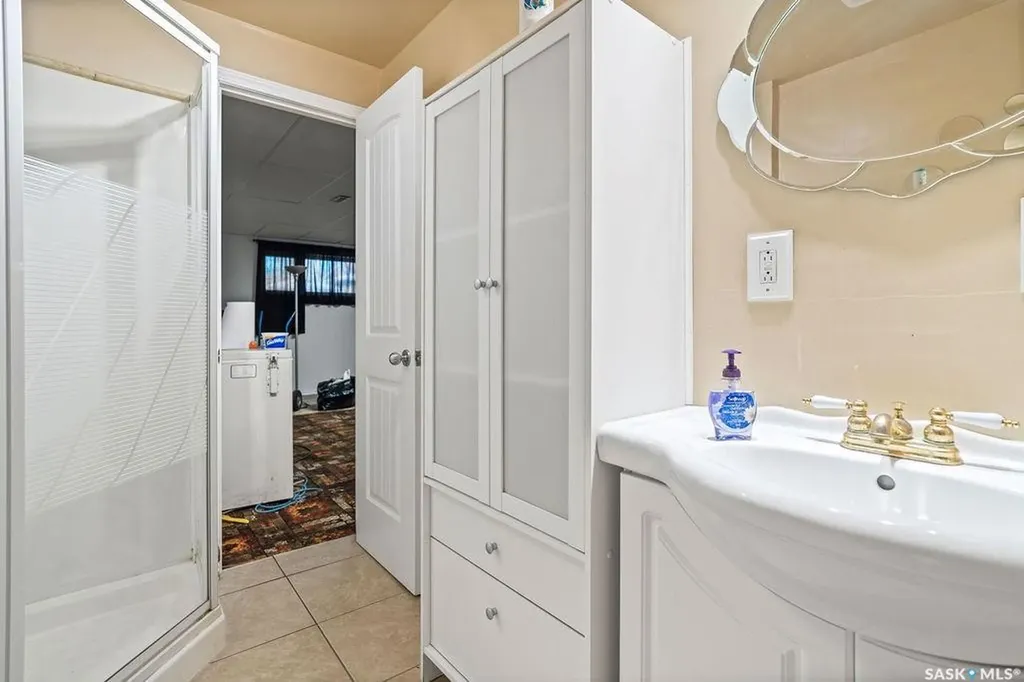 50 Hyland Crescent Regina SK S4R 7P3