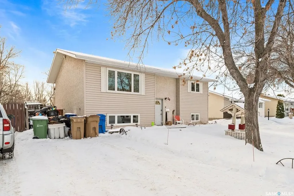 50 Hyland Crescent Regina SK S4R 7P3