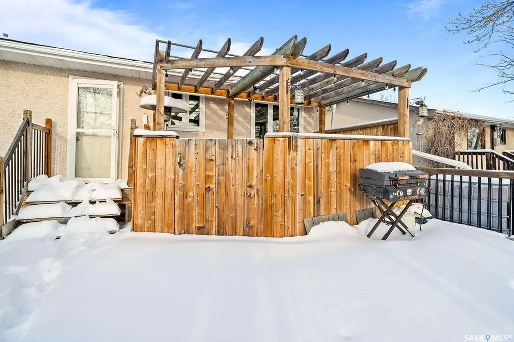 50 Hyland Crescent Regina SK S4R 7P3